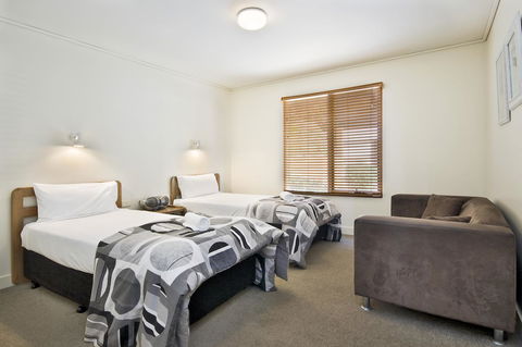 Lornebeach Apartments - ACT Tourism 31