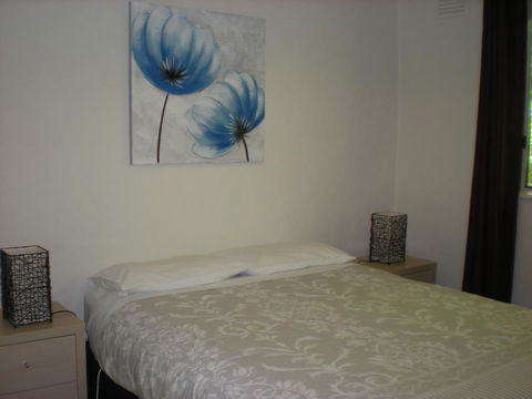 Willow Dene Holiday Apartments - ACT Tourism 14