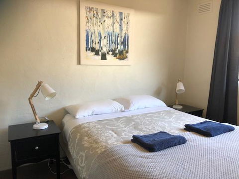 Willow Dene Holiday Apartments - ACT Tourism 2