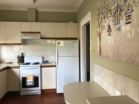 Growse House Yarram 3BR - ACT Tourism 8