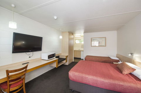 Box Hill Motel - ACT Tourism 5