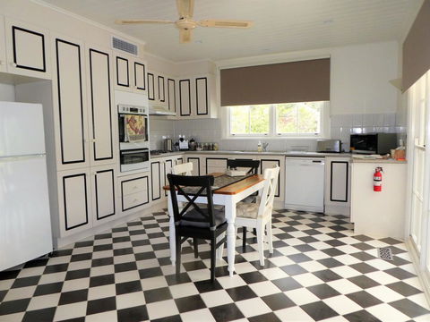 Fairbank House - ACT Tourism 10
