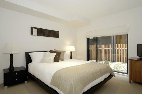C-Scape Water Front Apartment - ACT Tourism 5