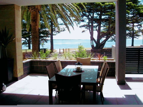 C-Scape Water Front Apartment - ACT Tourism 0