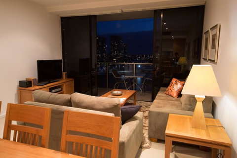 Accent Accommodation@Docklands - ACT Tourism 16