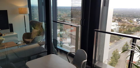 Ivanhoe Apartments - ACT Tourism 12