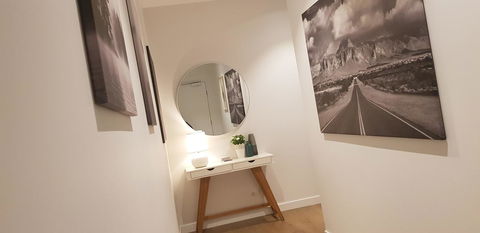 Ivanhoe Apartments - ACT Tourism 15