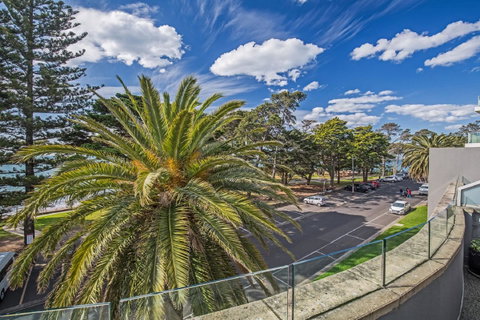C-Scape Esplanade Cowes - ACT Tourism 5