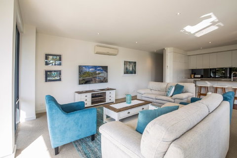 C-Scape Esplanade Cowes - ACT Tourism 10