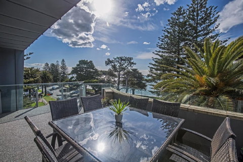C-Scape Esplanade Cowes - ACT Tourism 1
