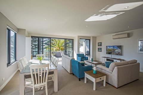 C-Scape Esplanade Cowes - ACT Tourism 3