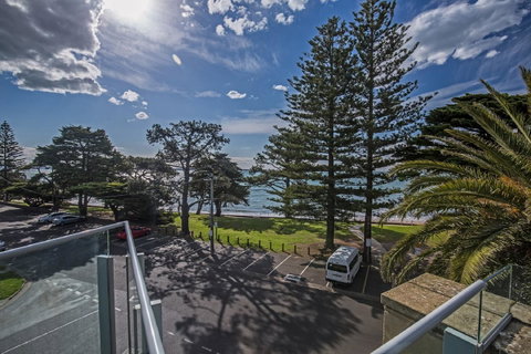 C-Scape Esplanade Cowes - ACT Tourism 6