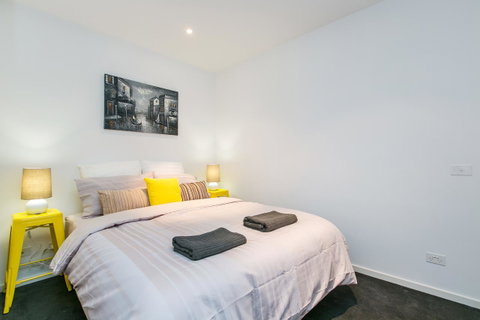 Complete Host The River Apartments - ACT Tourism 2