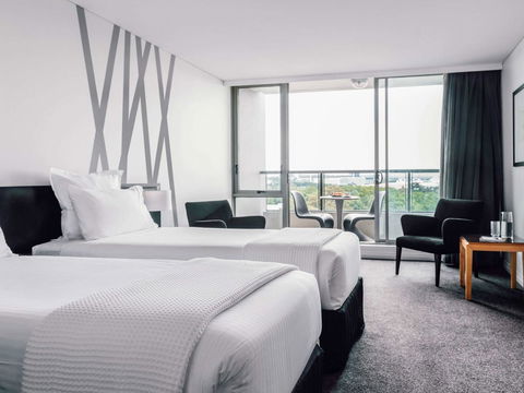 Quay West Suites Melbourne - ACT Tourism 8