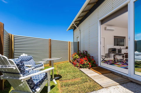 Cottages For Couples - ACT Tourism 4