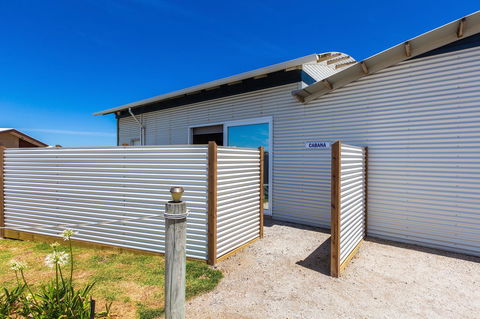 Cottages For Couples - ACT Tourism 0
