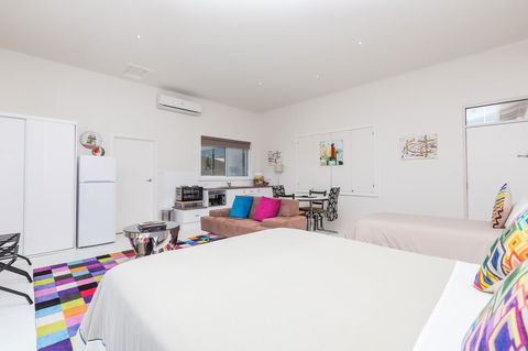 Cottages For Couples - ACT Tourism 8
