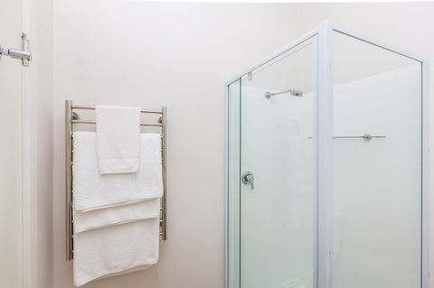 Cottages For Couples - ACT Tourism 1