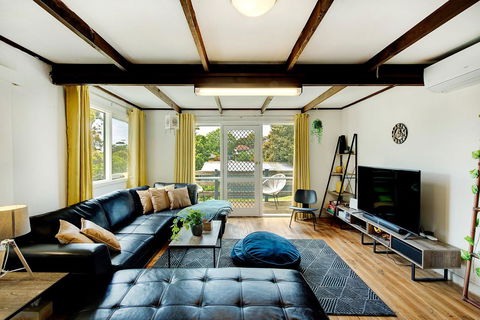 Jettycove Beach House - ACT Tourism 0