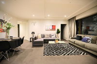 Heart of CBD Penthouse Apartment