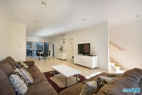 The Block Townhouses - ACT Tourism 0