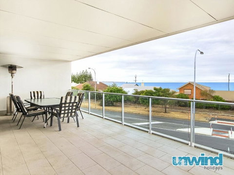 The Block Views Apartments Victor Harbor - ACT Tourism 1