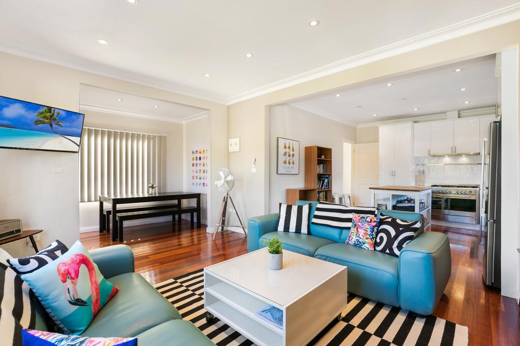 Rosebud Plaza ACT ACT Tourism
