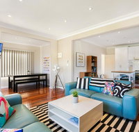 The Bud House - ACT Tourism