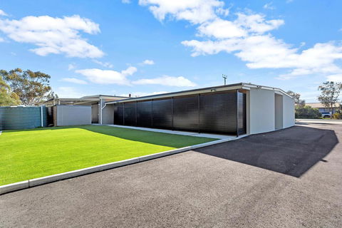 The Bunkhouse - ACT Tourism 1
