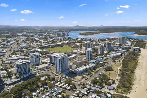 The Burlington Holiday Apartments - ACT Tourism 1