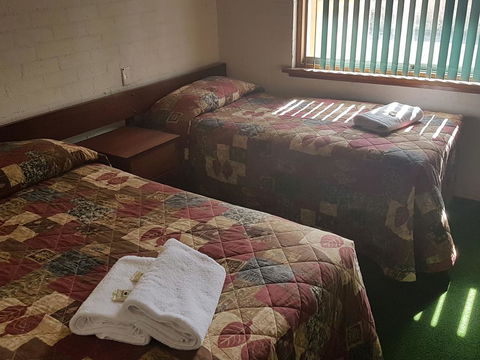The Club Hotel - ACT Tourism 0