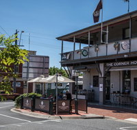 The Corner Hotel Alexandra - ACT Tourism