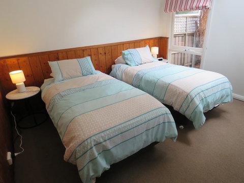 The Cottage South Hobart - ACT Tourism 3