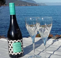 the cove... on the rocks at Port Arthur - ACT Tourism