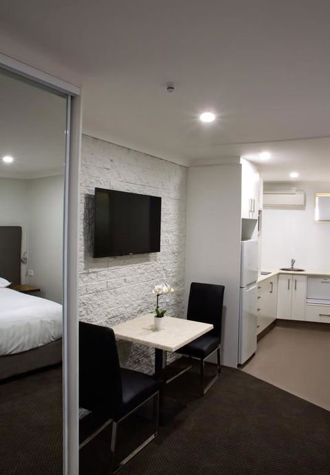 The Duck Inn Apartments - ACT Tourism 3