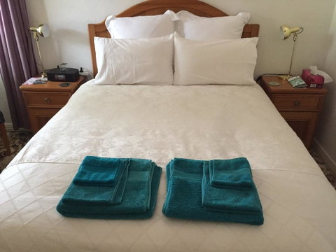 The Evergreen Bed And Breakfast - ACT Tourism 3