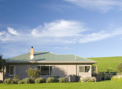 The Farm House - ACT Tourism 1