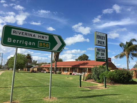 The Finley Palm Motor Inn - ACT Tourism 0