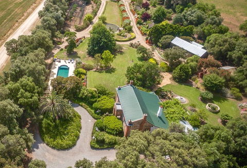 The Garden Cottage At The Olives - ACT Tourism 2