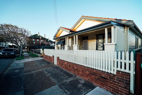The Greenroof - ACT Tourism 1
