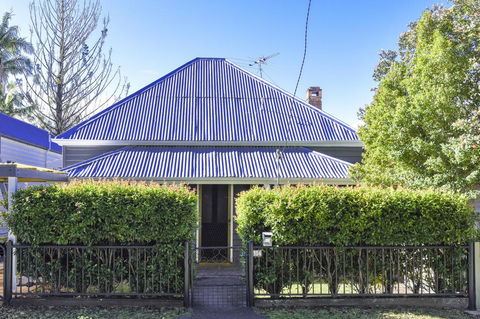 The Grey House - ACT Tourism 0