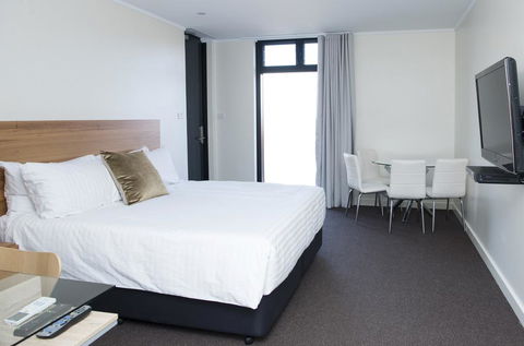 The Griff Motel - ACT Tourism 1