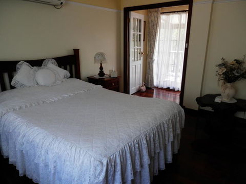 The Hideaway Luxury B&B Retreat - ACT Tourism 0