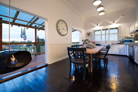 The Lodge At Clunes - ACT Tourism 3
