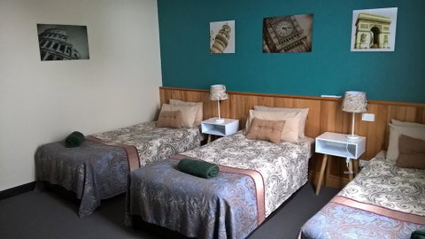 The Moe Motor Inn - ACT Tourism 3
