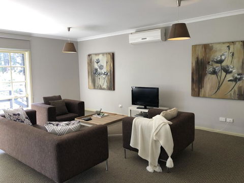 The Old Coolstore - Jonathon Apartment - ACT Tourism 0