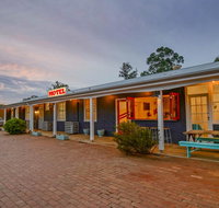 The Platypus Accommodation  Cafe