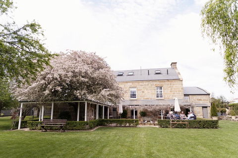 The Red Feather Inn - ACT Tourism 2