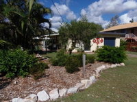 The Red Piranha - Rainbow Beach Close to everything air con and pet friendly