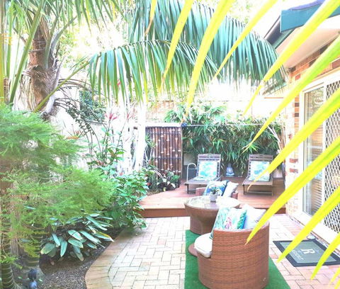 The Resort At Cronulla - ACT Tourism 1